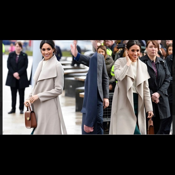 Meghan Markle’s favorite winter coat reversible Black wool gray wool classic - Picture 6 of 17
